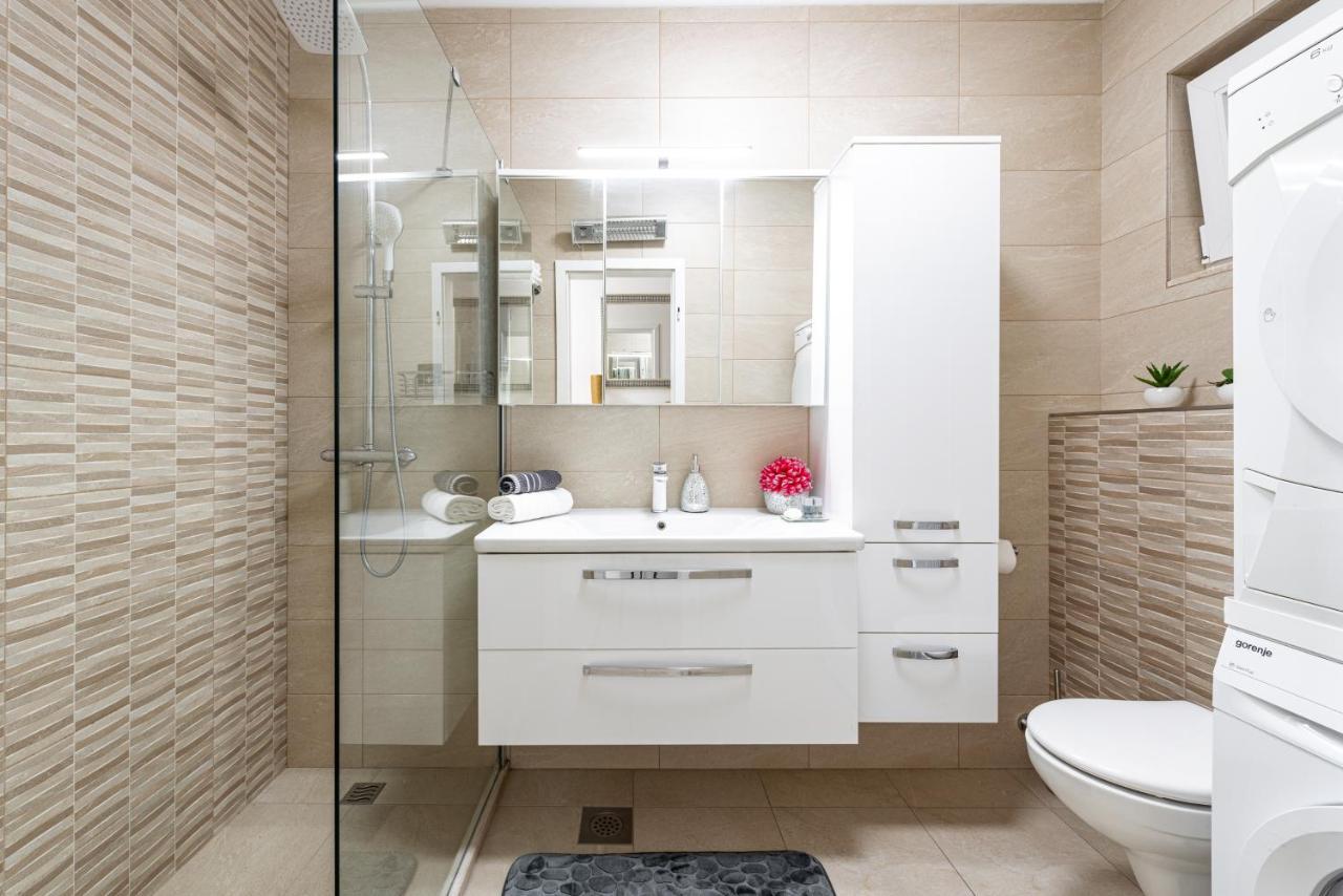 Bluesky Deluxe Apartment Free Parking Dubrovnik Eksteriør billede