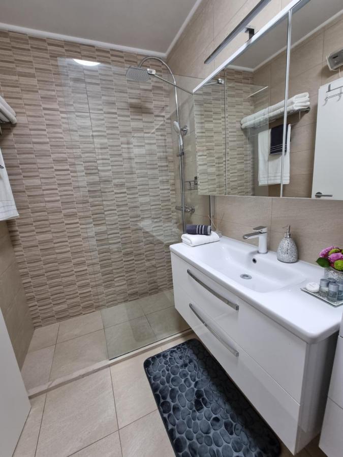 Bluesky Deluxe Apartment Free Parking Dubrovnik Eksteriør billede